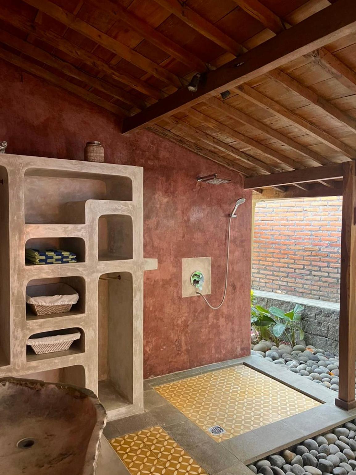 Guesthouse Mooz تْشانغو المظهر الخارجي الصورة